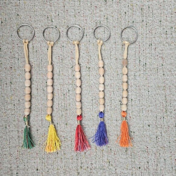 Lot of 5 Keychains Real Wood Beads Keys Holder Handmade Keyrings New - Picture 8 of 10